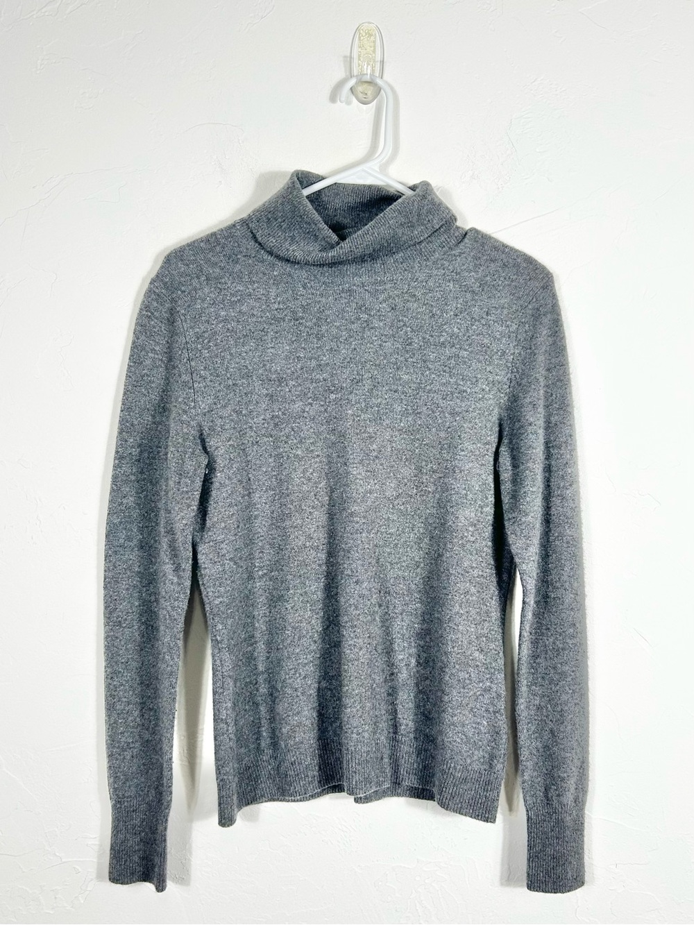 Prive 100% Cashmere Heather Grey Turtleneck Pullover Sweater Medium